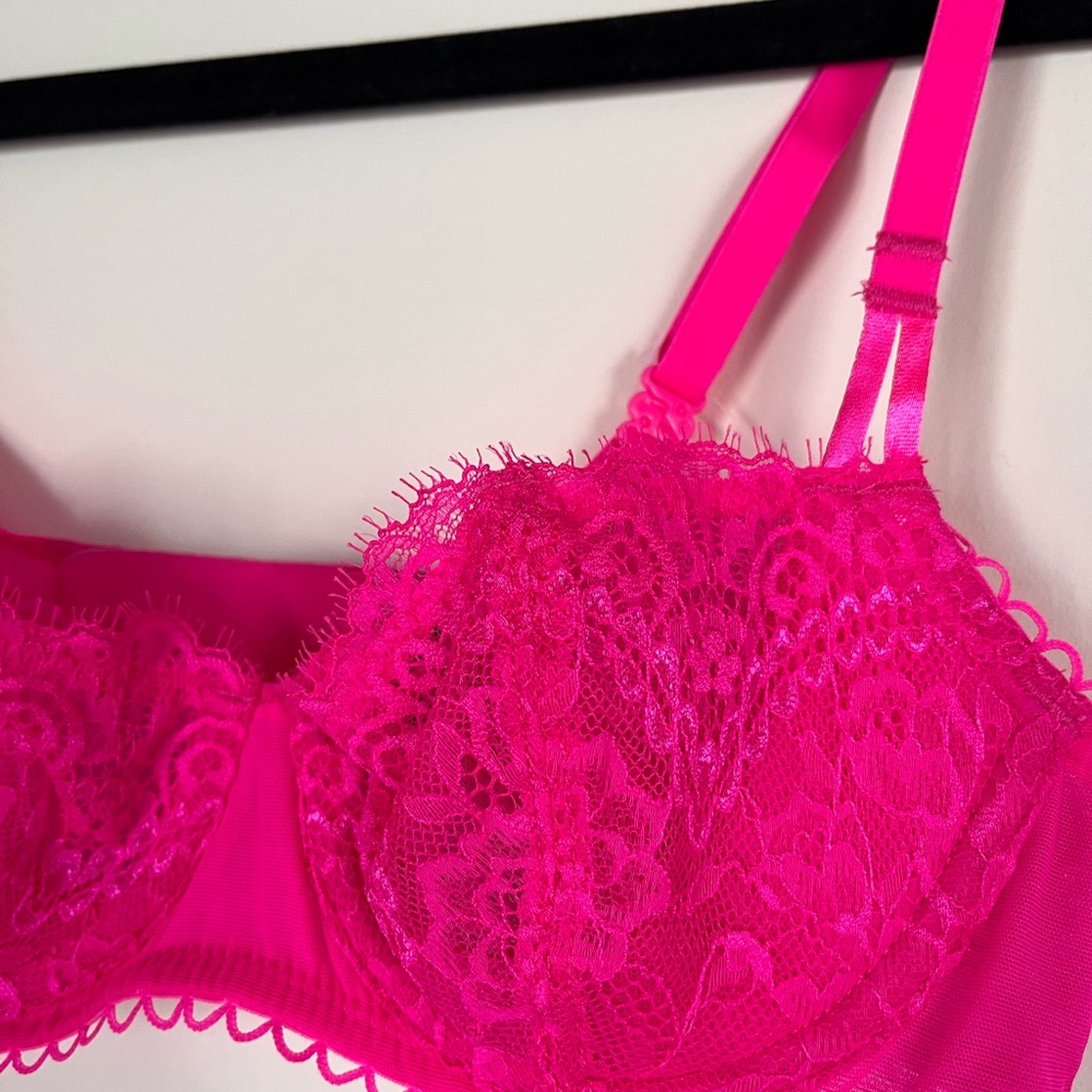 Lace Bra in Vibrant Pink. Size 32A